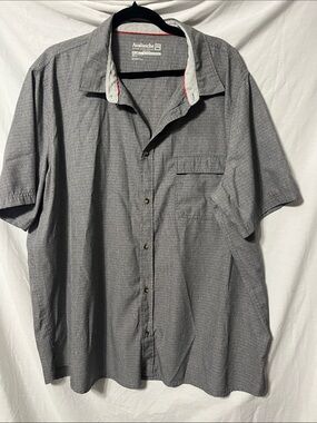Avalanche Men’s Short-Sleeve Button-Down Shirt — Gray